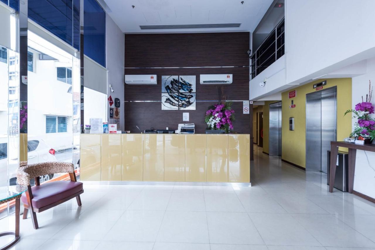 Oyo 89421 Pp Island Hotel George Town Exterior foto